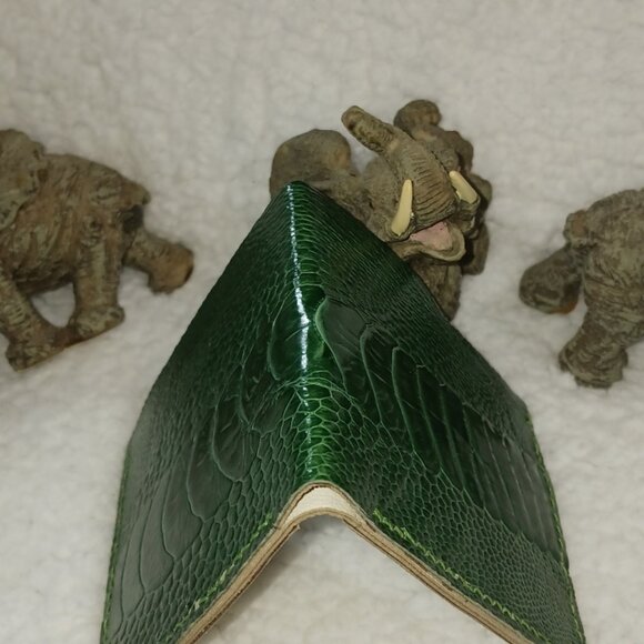 Authentic Ostrich Leg Leather with Authentic French Goat Leather. - Picture 5 of 11